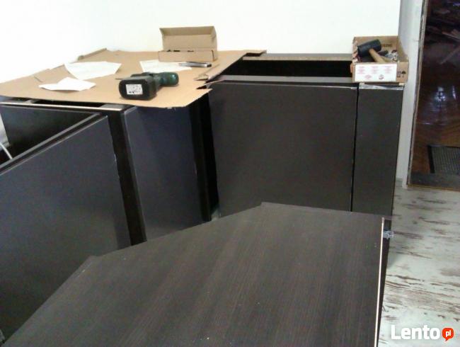 Skręcanie mebli, szafy na wymiar, drzwi do szaf