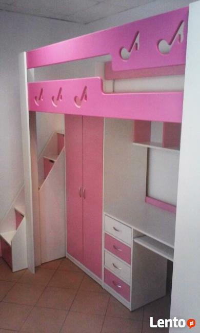 łózka na antresoli