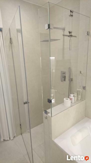 Kabiny prysznicowe lustra parawany nawannowe drzwi