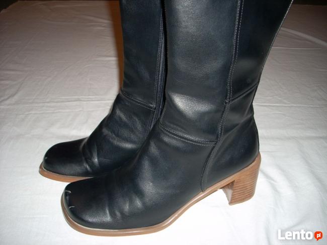 Gładkie czarne Kozaczki 39 40 Kozaki