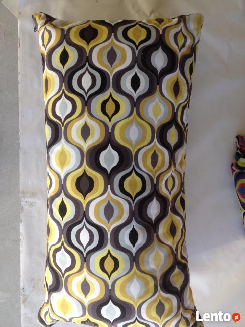 Hit sezonu - kolorowe poduszki dekoracyjne