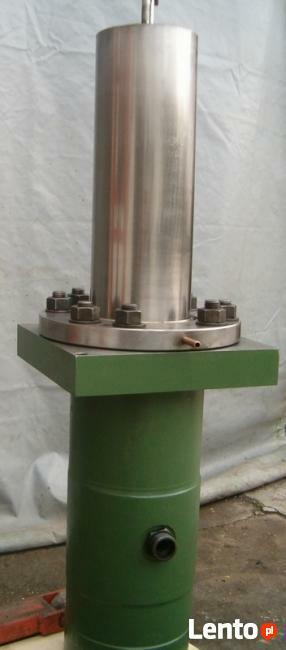 Siłownik hydrauliczny - nacisk 90T. Prasa