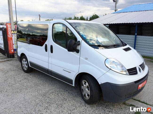 USŁUGI TRANSPORTOWE I WYNAJEM BUSÓW