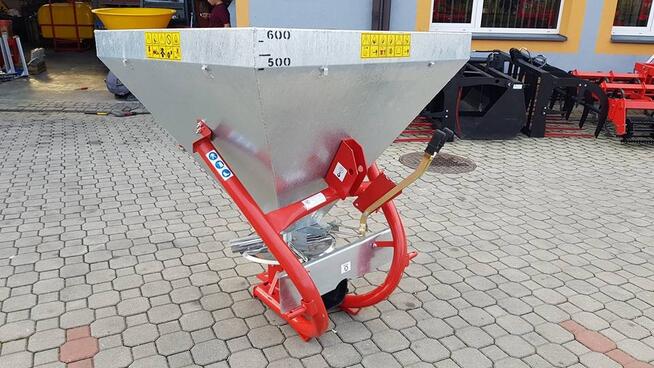 Rozsiewacz 600L RODA CENA BRUTTO RODA