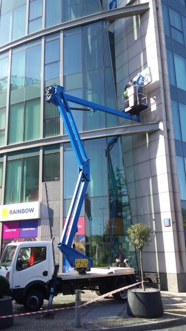 Wynajem podnośnika koszowego