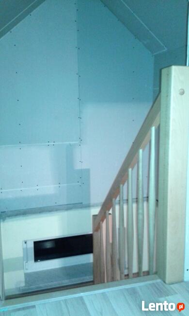 Wynajem i obsługa atrakcji plenerowych, dmuchańce, karuzele.