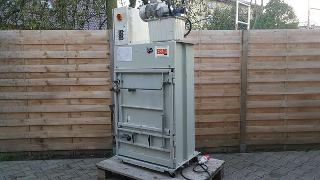 BELOWNICA Pionowa PRASA MAKULATURY Foli Odpadów Hydrauliczna