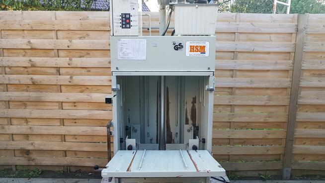 BELOWNICA Pionowa PRASA MAKULATURY Foli Odpadów Hydrauliczna