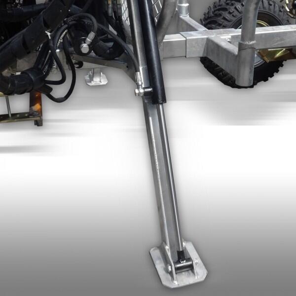 Wóz do przewozu drewna z HDS załadunkowym, max nośność 1,5 T