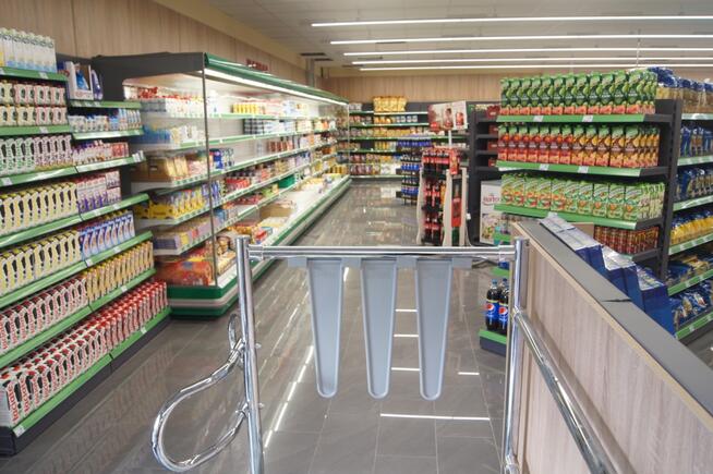 Meble do sklepu - kompleksowe wyposażenie sklepowe CAŁA POLS