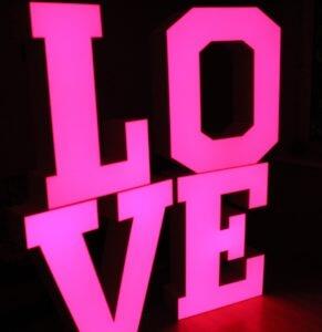 LOVE litery napis LED 3D dekoracja weselna