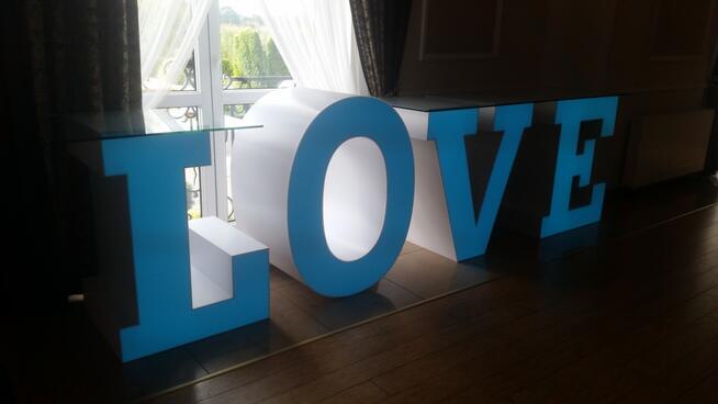 Stół LOVE na Wesele