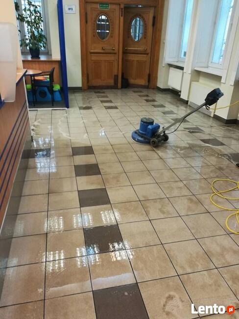czyszczenie posadzek,gresu,lastriko.doczyszczanie maszynowe
