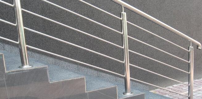 Balustrady, poręcze, stojaki rowerowe ze stali nierdzwnej, s