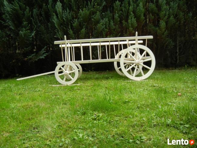 Wóz drewniany na owoce warzywa dynie ekspozytor dekoracja