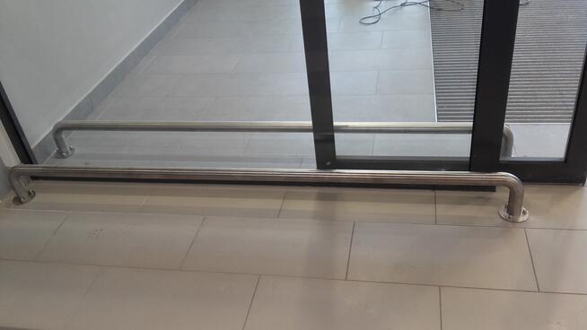 Balustrady, poręcze, stojaki rowerowe ze stali nierdzwnej, s