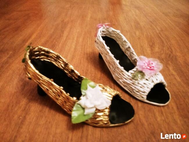 Bucik z papierowej wikliny