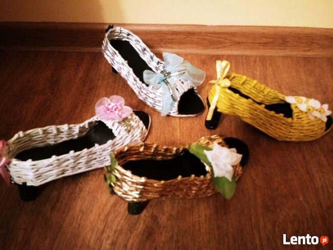 Bucik z papierowej wikliny