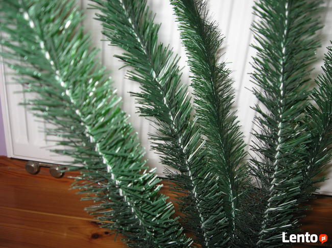 Sztuczne gałązki choinkowe do wazonu