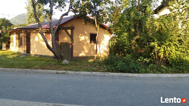 USTROŃ - pawilon na każdą działalność 72mkw