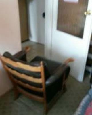 Sprzedam fotel drewniany stylowy