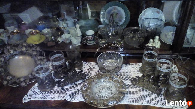 antyki starocie pamiątki z PRL-u odznaczenia porcelana