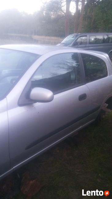 Nissan almera 2001 rok karoseria