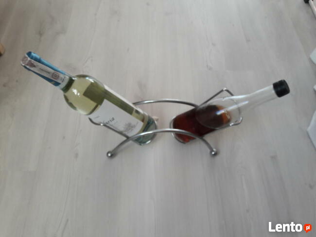 Metalowy stojak do wina na 2 sztuki