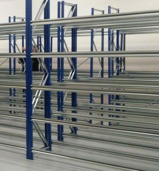 Montaż regałów magazynowych