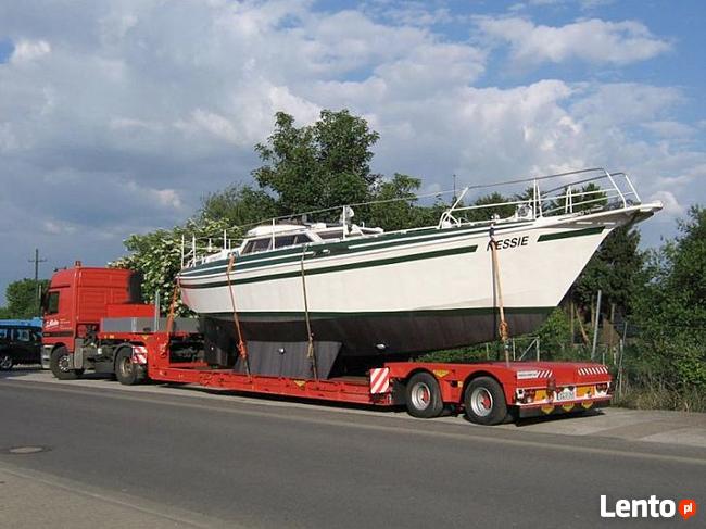 Niskopodwoziowy transport kombajnów koparek pojazdów lawetą