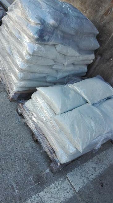Sól drogowa z antyzbrylaczem w workach 25 kg, mieszanka