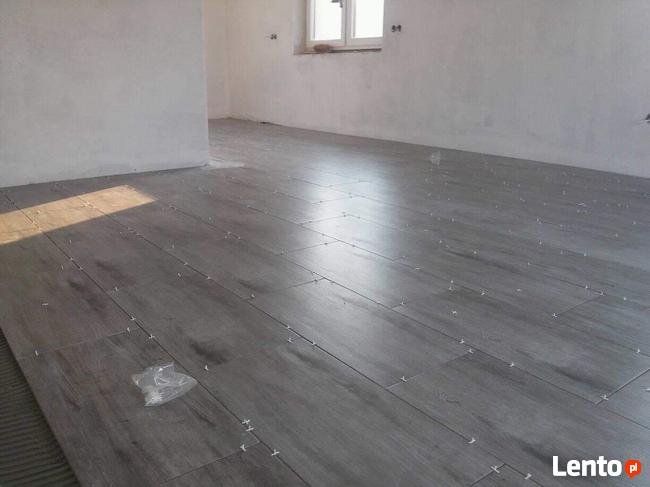 USŁUGI GLAZURNICZE - ŁAZIENKI - UKŁADANIE GLAZURY