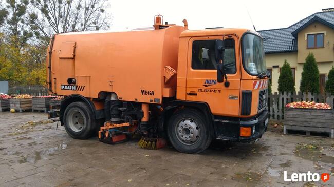 Zamiatarka samochodowa odkurzacz