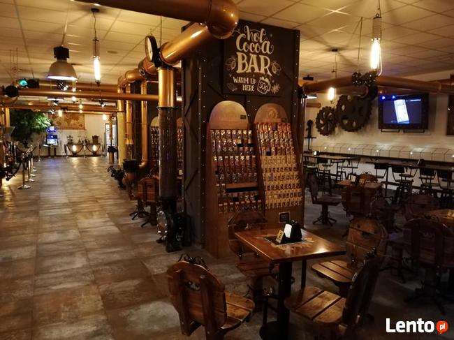 Krzesła drewniane, metaloplastyka, drewno