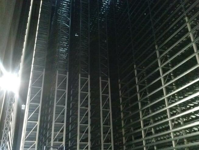 Montaż regałów magazynowych