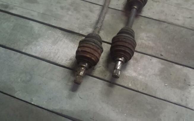 Opel corsa B puloski napedowe