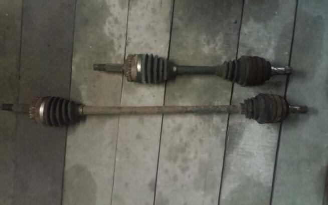 Opel corsa B puloski napedowe