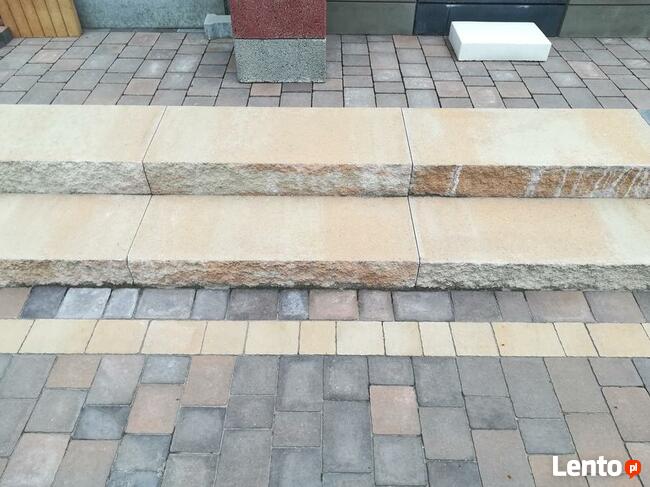 Stopień schodowy betonowy pastello Split Libet