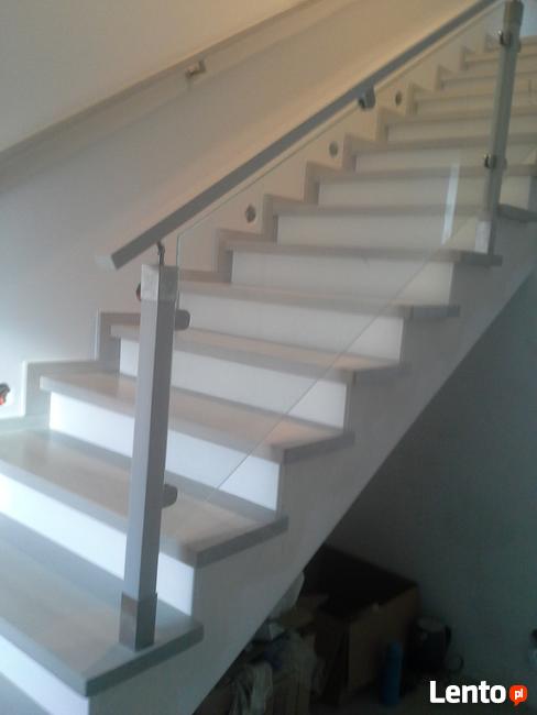 Schody z drewna jesion dąb