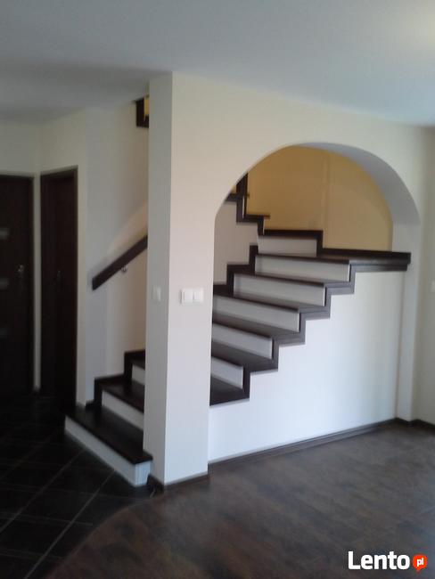 Schody z drewna jesion dąb