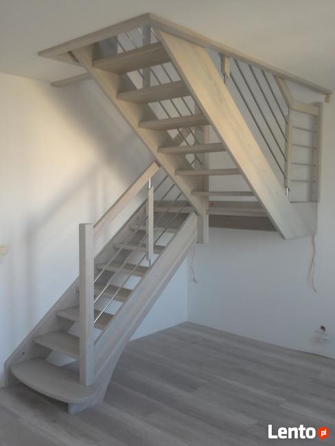 Schody z drewna jesion dąb