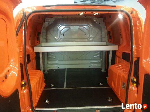 Poszukuje pracy z własnym samochodem dostawczym