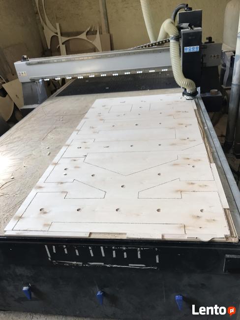Frezowanie CNC, ploter frezujący ciecie drewna, sklejki, plexi