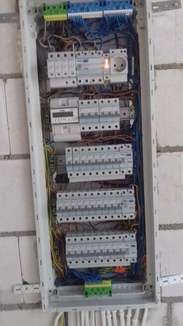 Instalacje elektryczne