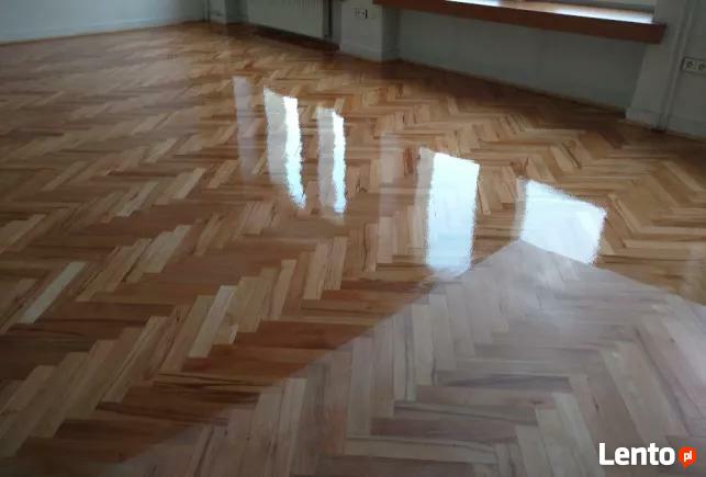 Cyklinowanie, renowacja podłóg drewnianych, schodów