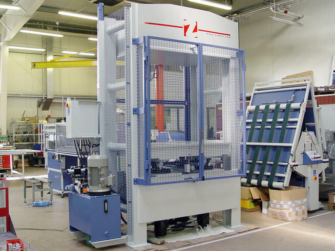 Prasy hydrauliczne, pneumatyczne, prasy do formowania drewna