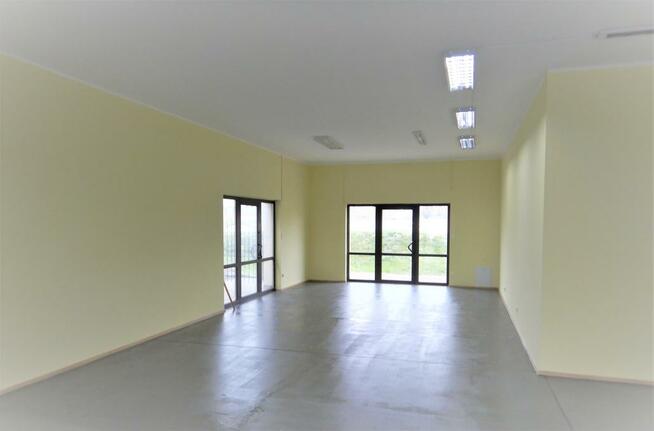 Lokal 230 m2 handlowo-usługowy