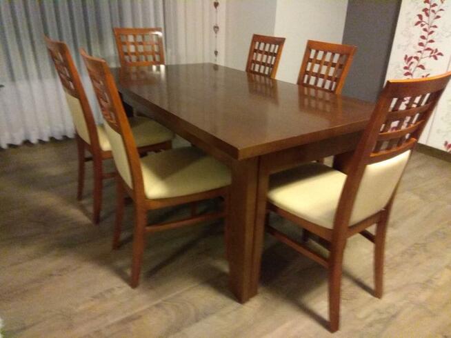 Sprzedam Stół drewniany + 6 krzeseł