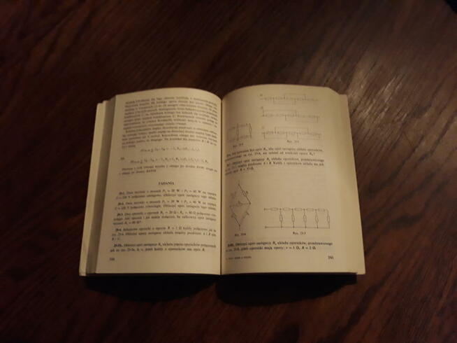 J. Jędrzejewski, W. Kruczek -Zbiór zadań z fizyki t.1 i t.2