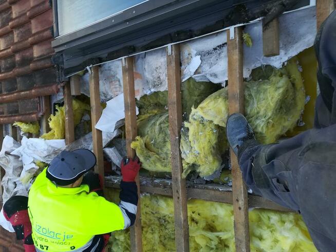 Wdmuchiwanie granulatu celulozy. Zwalcznie kuny . NAPRAWA I